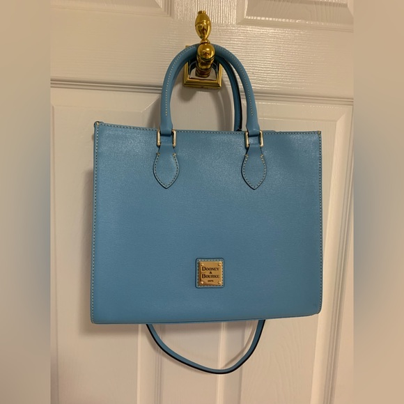 NWT Dooney & Bourke Blue Leather Satchel Bag with a Dust Bag. 10 x 11.5 x 5 “ - Picture 2 of 11